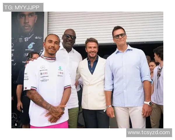 四位足球巨星同框合影展现激情与友谊的瞬间 四位足球巨星同框合影展现激情与友谊的瞬间