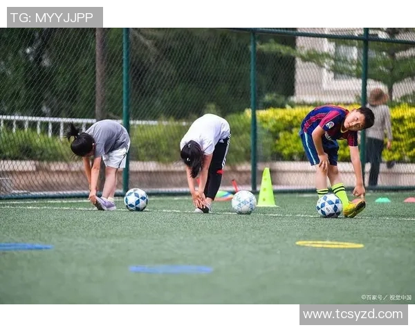 足球明星技巧教学视频全解析助你提升球技与比赛表现 足球明星技巧教学视频全解析助你提升球技与比赛表现