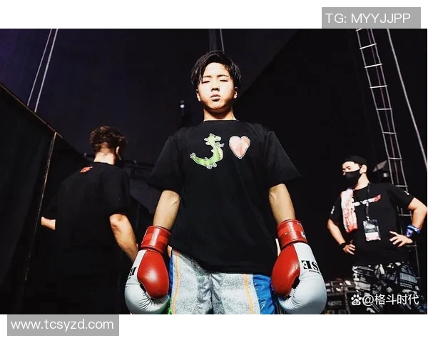 拳击与篮球的完美结合揭秘明星运动员如何跨界挑战极限